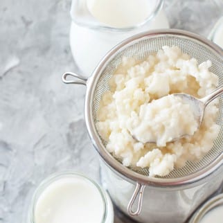 EL ARTE DE FERMENTAR: APRENDE A PREPARAR KÉFIR DE LECHE EN CASA